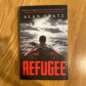 📚[5 books for $10] NYT bestselling author of salt to the sea Alan Gratz Refugee